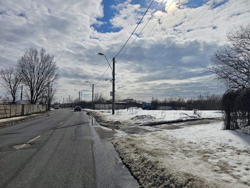 Giulesti, teren 3.100 mp, deschidere 25 ml la Drumul Sabareni