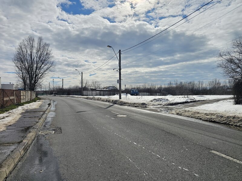 Giulesti, teren 3.100 mp, deschidere 25 ml la Drumul Sabareni