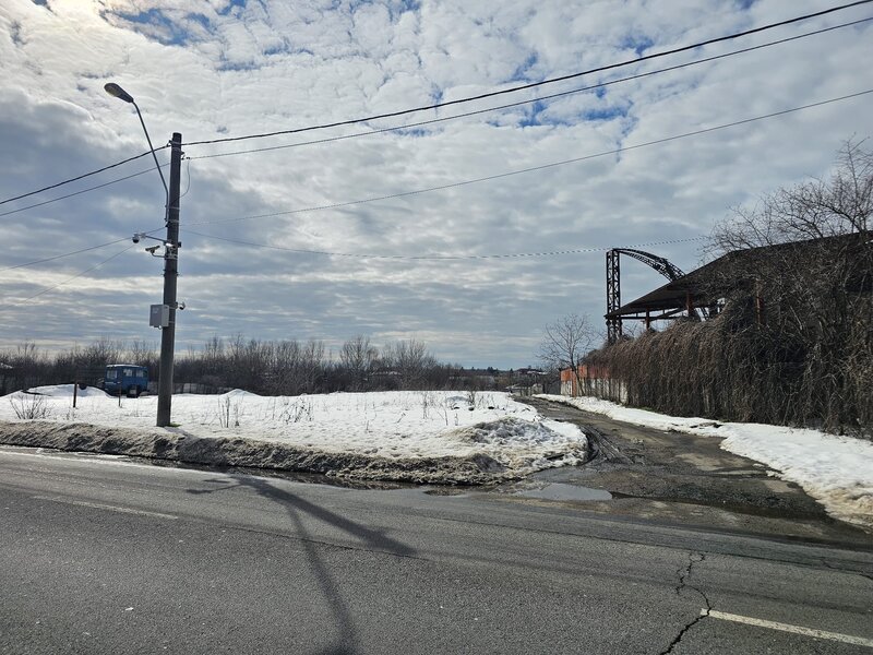 Giulesti, teren 3.100 mp, deschidere 25 ml la Drumul Sabareni